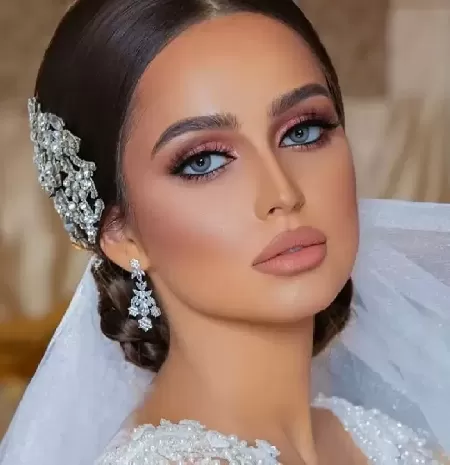 زيبايي ماه پيشوني