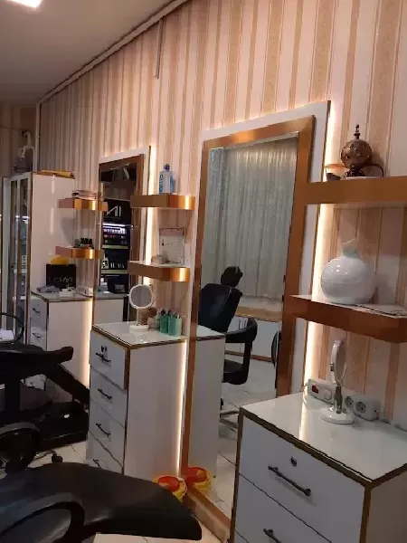 زيبايي قصر بانو