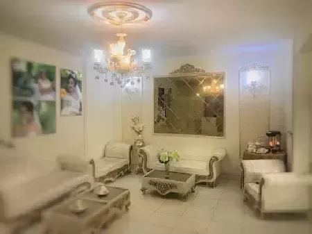 سالن آرايش انوشه