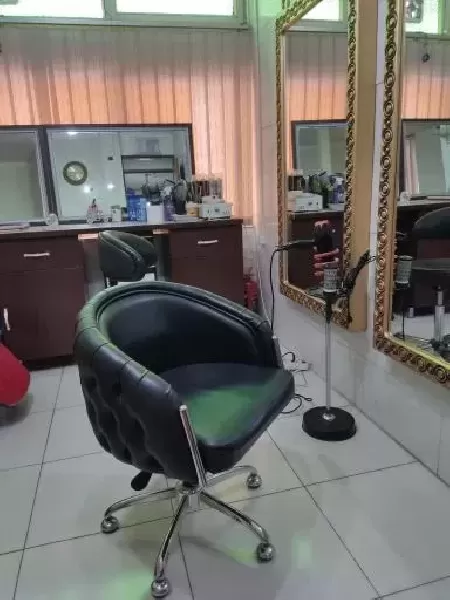 سالن آرايش و زيبايي کلاژن