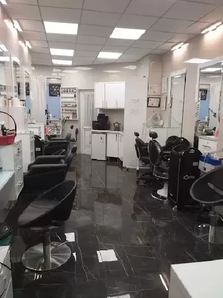 سالن زيبايي رويال اکسير