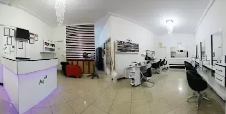 سالن آرايش حرفه اي بانو پرواز