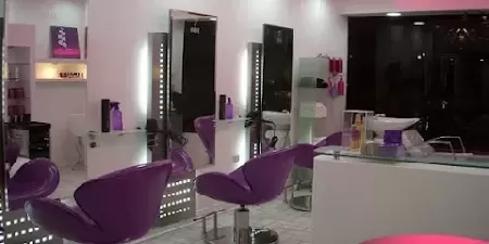 سالن آرايش و زيبايي کويين کلوزاپ