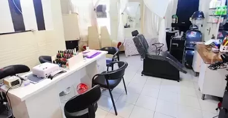 سالن زيبايي پارميس