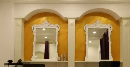 مرکز زيبايي ماه آفرين