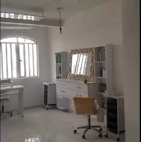 سالن زيبايي گلد بيوتي
