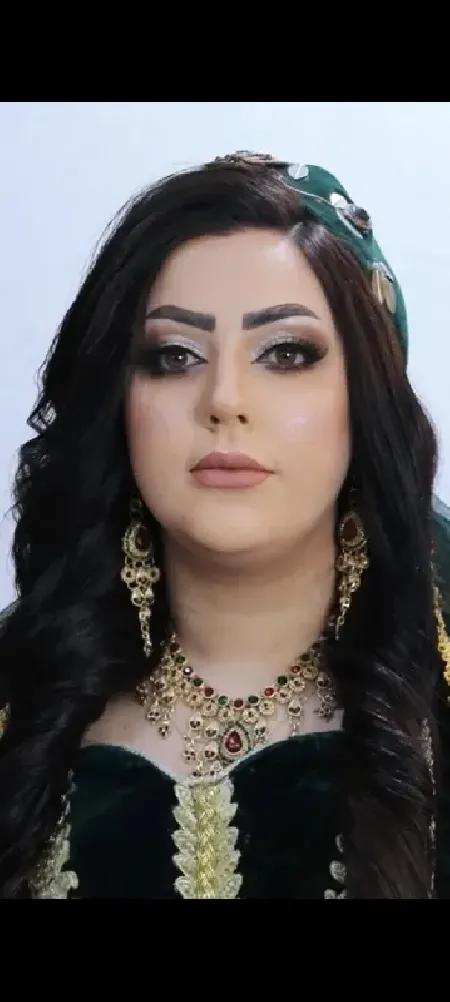 سالن زيبايي يسنا