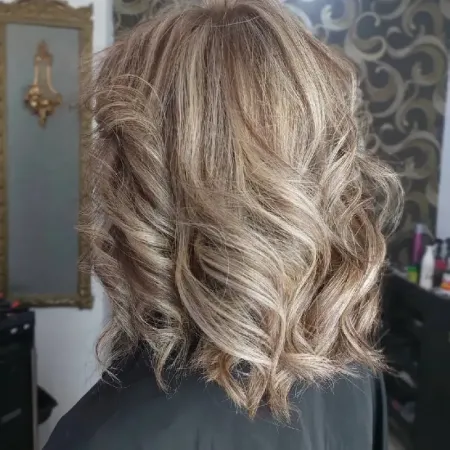 سالن زيبايي شاهکار