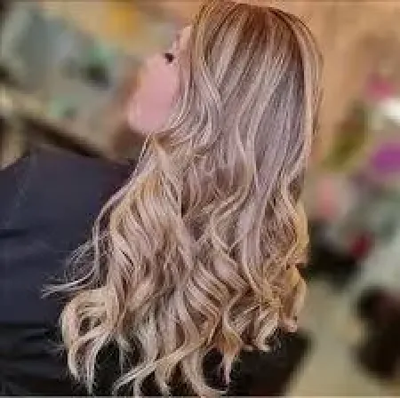 سالن زيبايي روژان