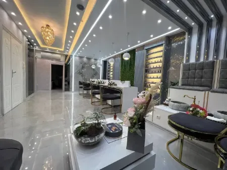 سالن زيبايي رويا