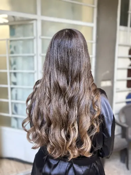 سالن زيبايي گلابتون