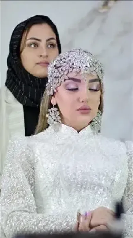 سالن زيبايي رز طلايي