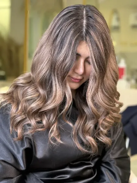 سالن زيبايي هرا