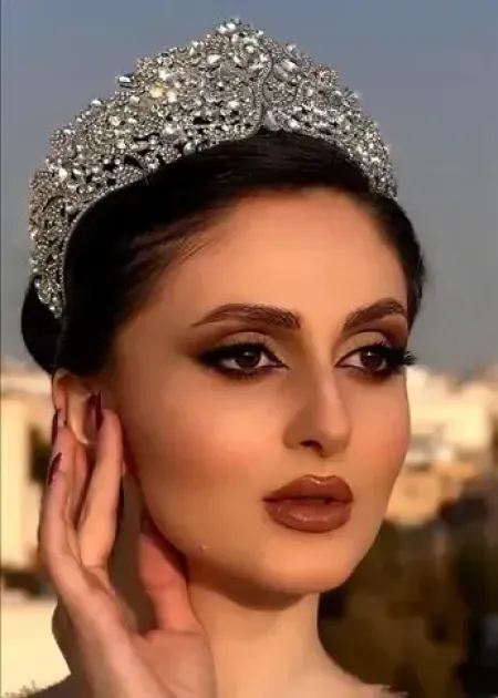 سالن زيبايي نفيسه کاظمي(شيکان)